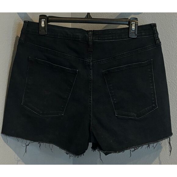 UNIVERSAL THREAD HIGH RISE BLACK MIDI SHORTS CASUAL STRETCH CLASSIC SIZE 14/32R - Picture 2 of 2